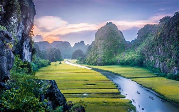 Northern Vietnam Tour 5 Days: Hanoi - Halong Bay - Ninh Binh