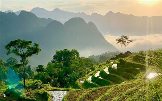 Discover Vietnam: Nature, Trekking & Relaxation - 16 Days